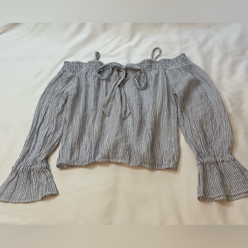 Hem & Thread Blue and White Linen Blouse Size Large